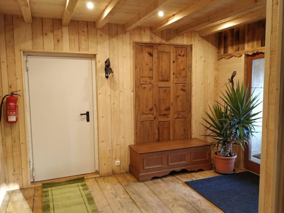 Upcycling Appartement Fischl - Nachhaltig Und Kreativ Wohnen Fuer Gross Und Klein Jenbach Exteriér fotografie